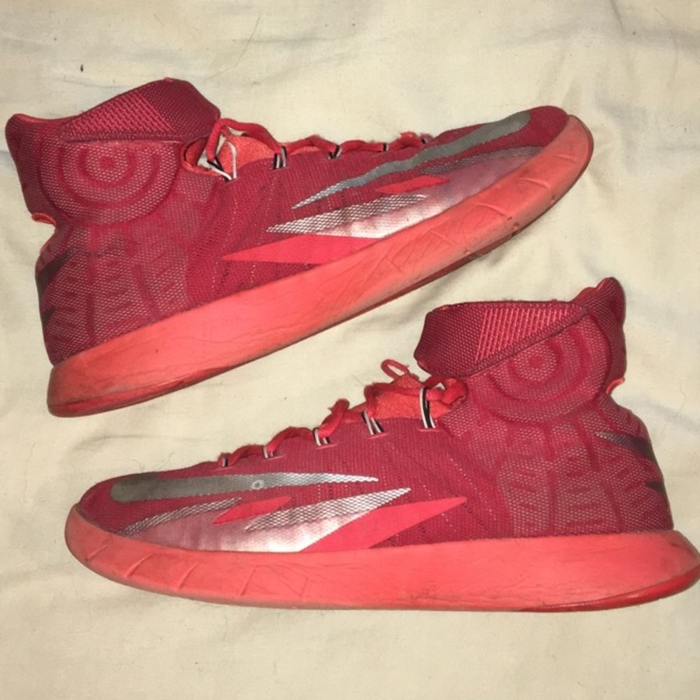 Nike Zoom Hyperrev “Gym Red”
